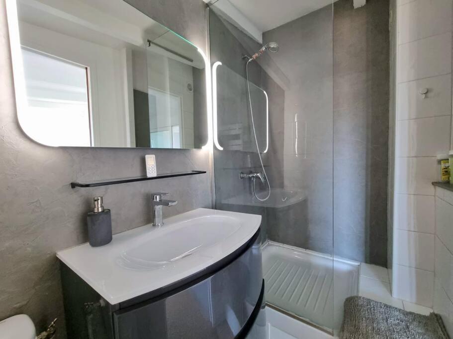 Triplex Les Cordeliers - Climatisation Apartment เอ็ก-ซอง-โพรวองซ์ ภายนอก รูปภาพ